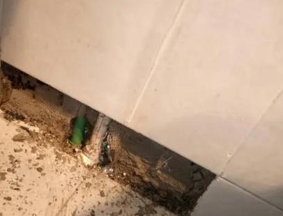 兴国楼顶漏水维修公司分享下修复水管漏水的几种小方法